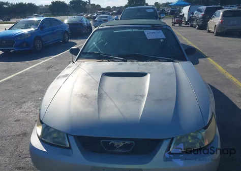 2000 Ford Mustang из США, поврежденный, VIN 1FAFP4440YF163529